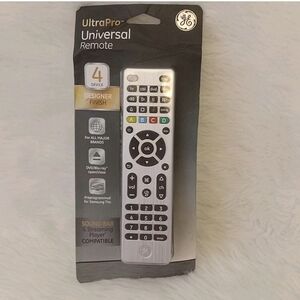 General Electric 33709 4 Device Universal Remote Control - Silver **NEW In Pkg.